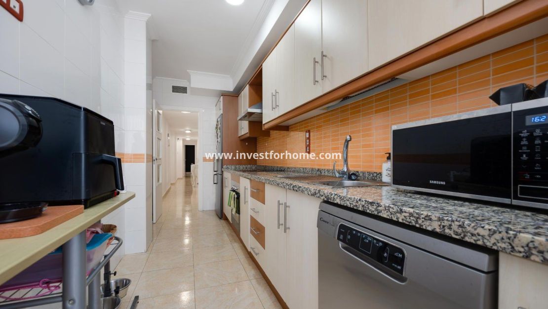 Verkoop - Appartement - Torrevieja - Centro