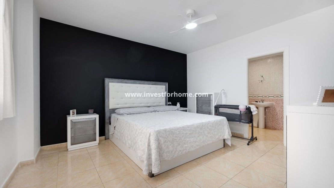Verkoop - Appartement - Torrevieja - Centro