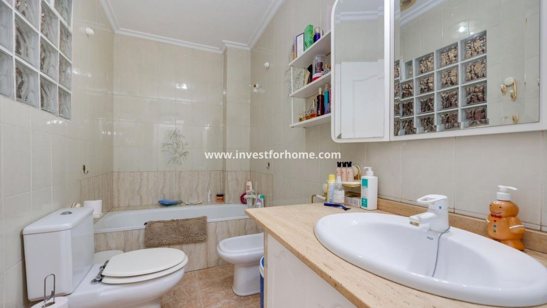 Verkoop - Appartement - Torrevieja - Centro