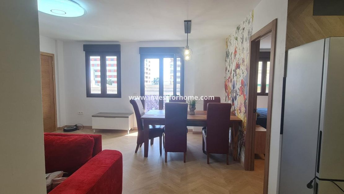 Verkoop - Appartement - Torrevieja - Centro