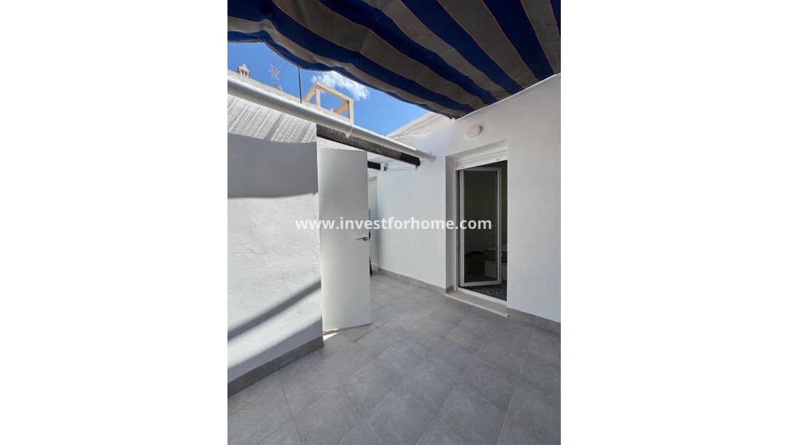 Verkoop - Appartement - Torrevieja - Centro