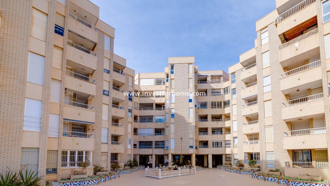 Verkoop - Appartement - Torrevieja - Centro