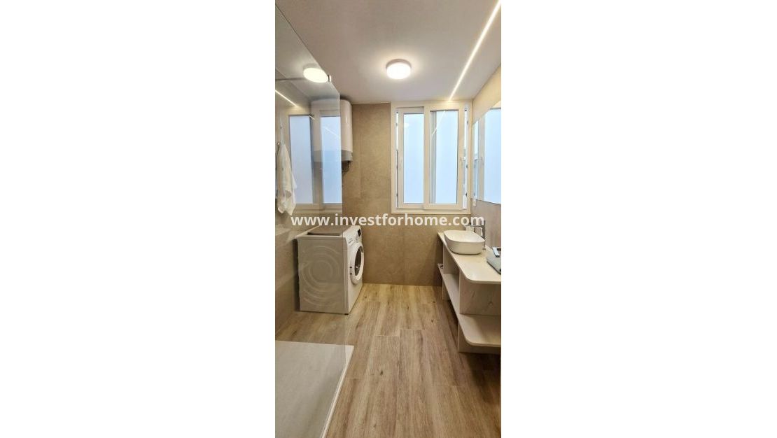 Verkoop - Appartement - Torrevieja - Centro