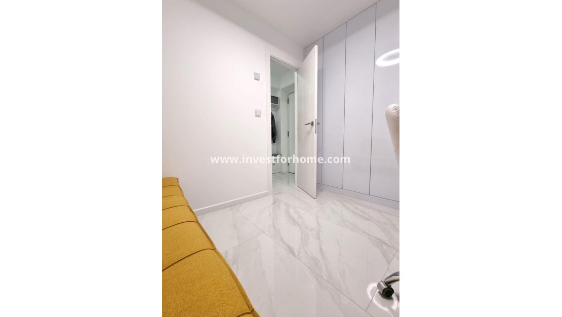 Verkoop - Appartement - Torrevieja - Centro