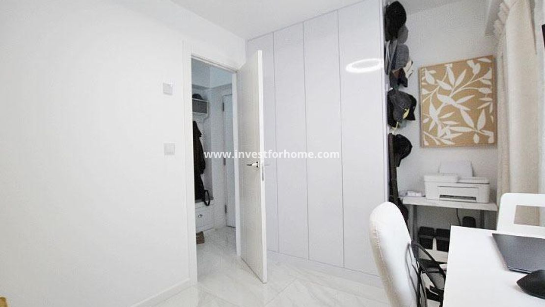 Verkoop - Appartement - Torrevieja - Centro