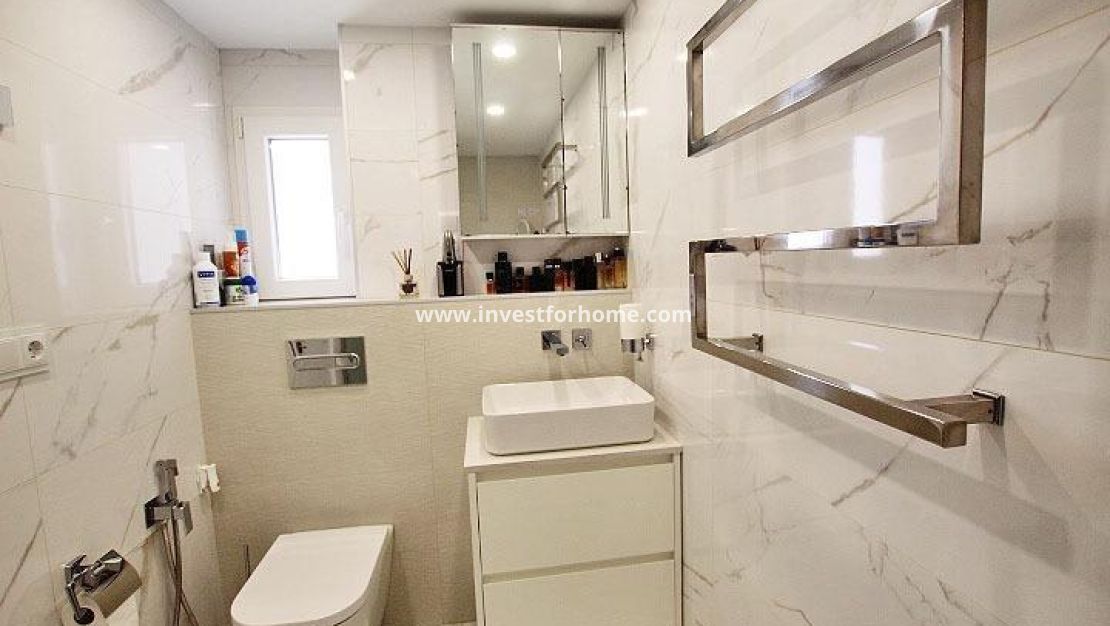 Verkoop - Appartement - Torrevieja - Centro