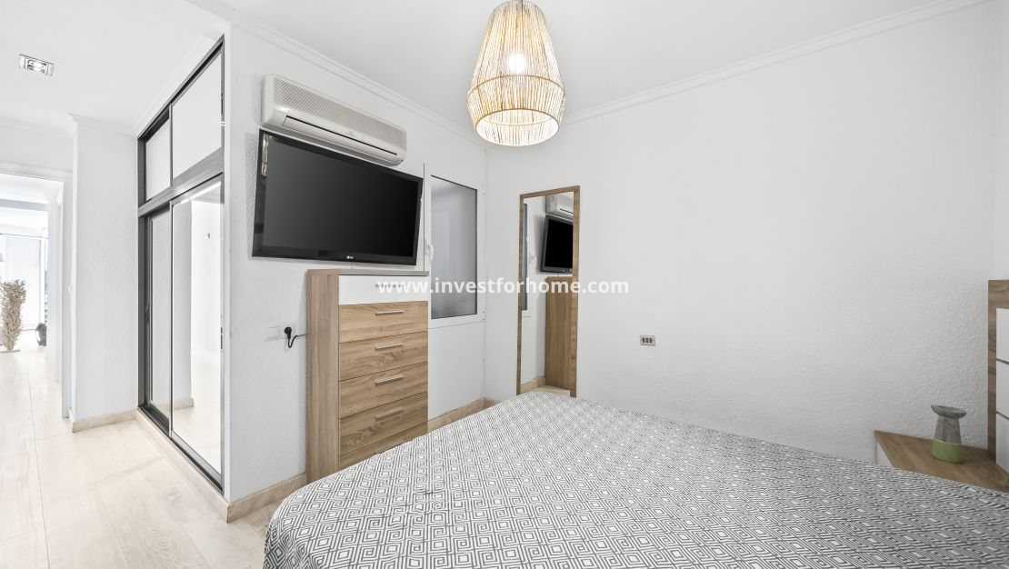 Verkoop - Appartement - Torrevieja - Centro