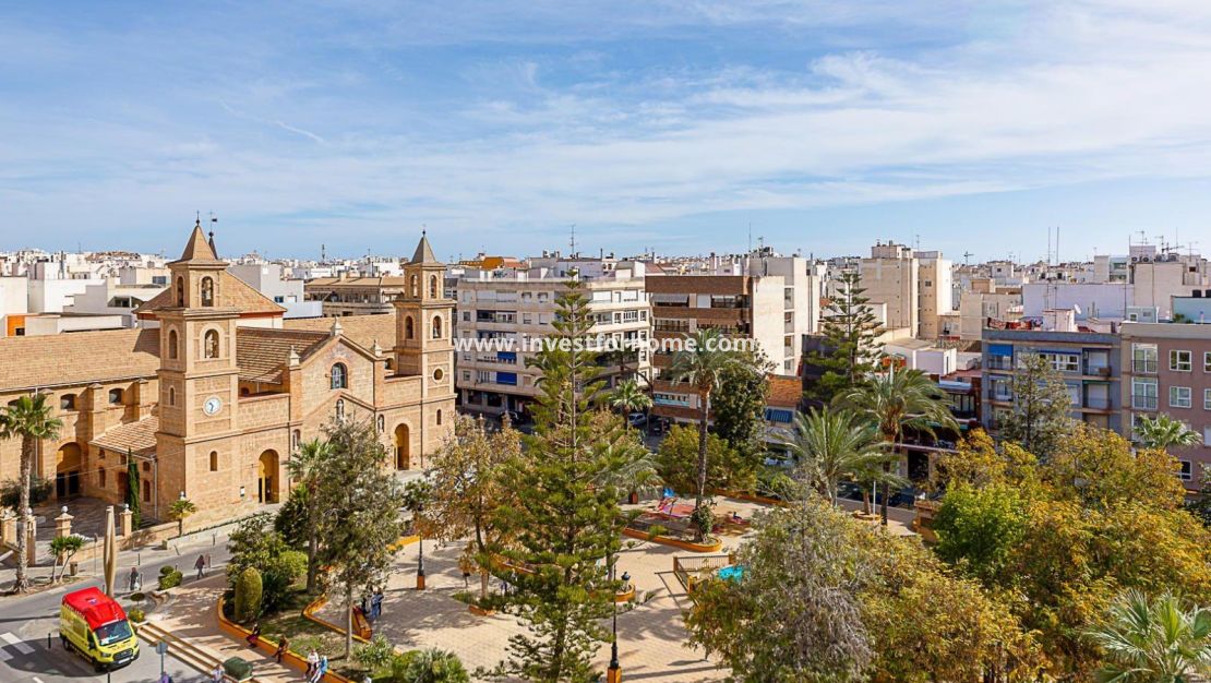Verkoop - Appartement - Torrevieja - Centro