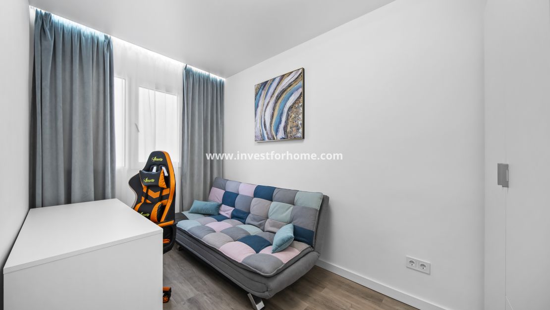 Verkoop - Appartement - Torrevieja - Centro