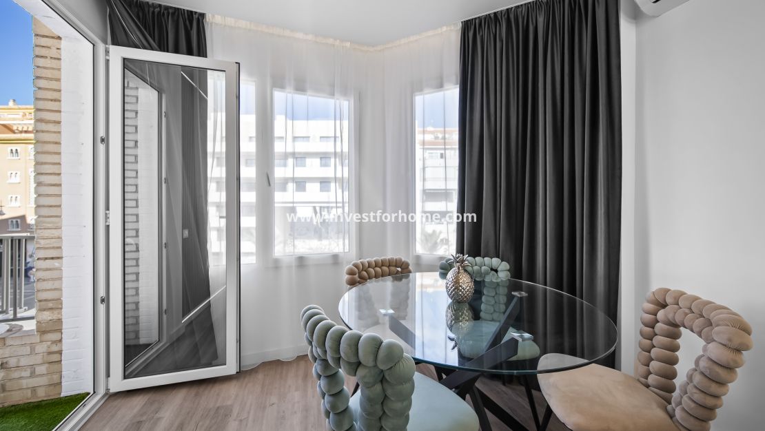 Verkoop - Appartement - Torrevieja - Centro