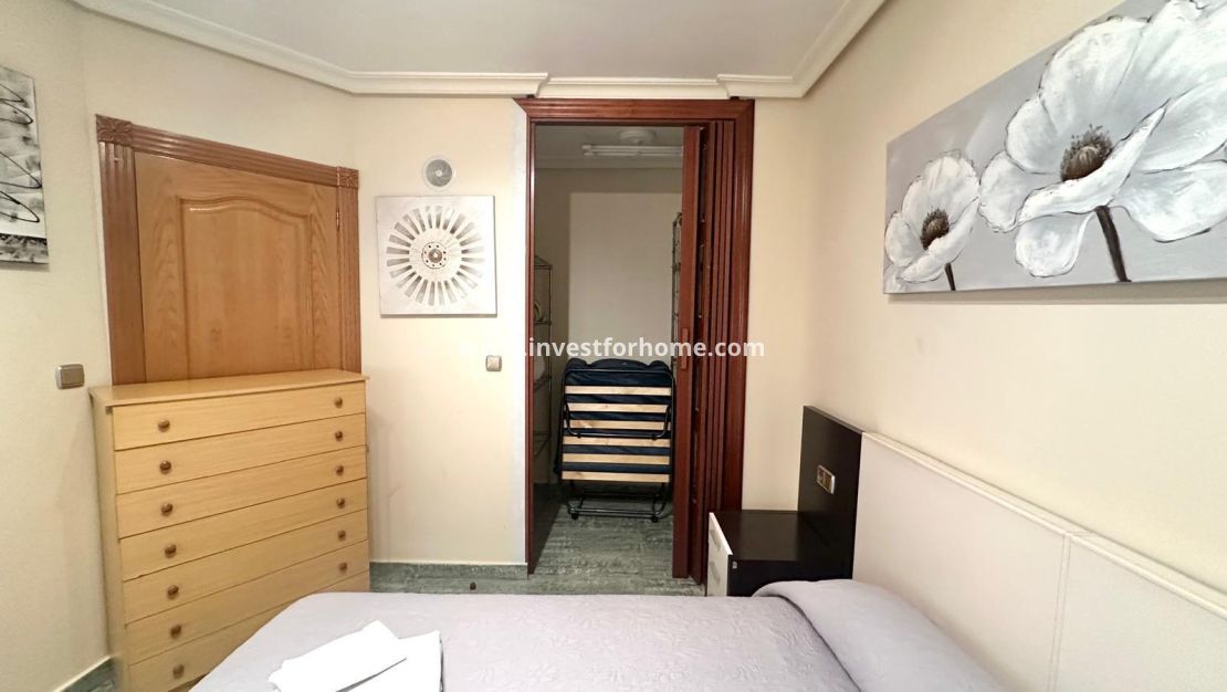 Verkoop - Appartement - Torrevieja - Centro