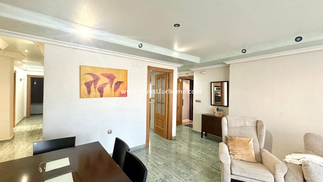 Verkoop - Appartement - Torrevieja - Centro