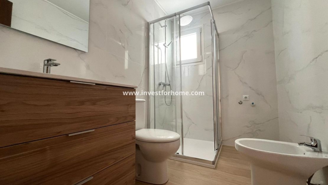 Verkoop - Appartement - Torrevieja - Centro