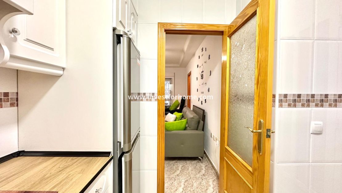 Verkoop - Appartement - Torrevieja - Centro