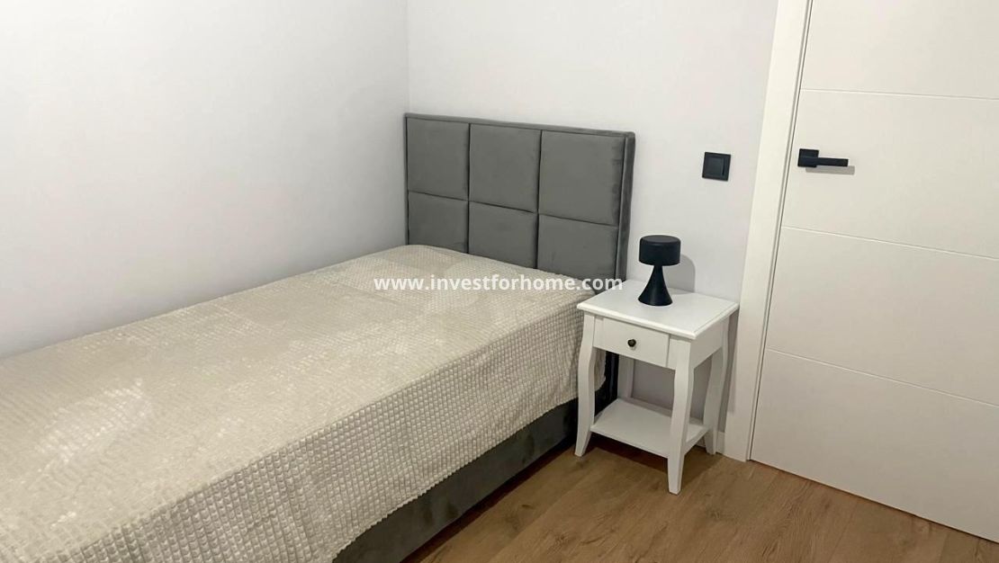 Verkoop - Appartement - Torrevieja - Centro