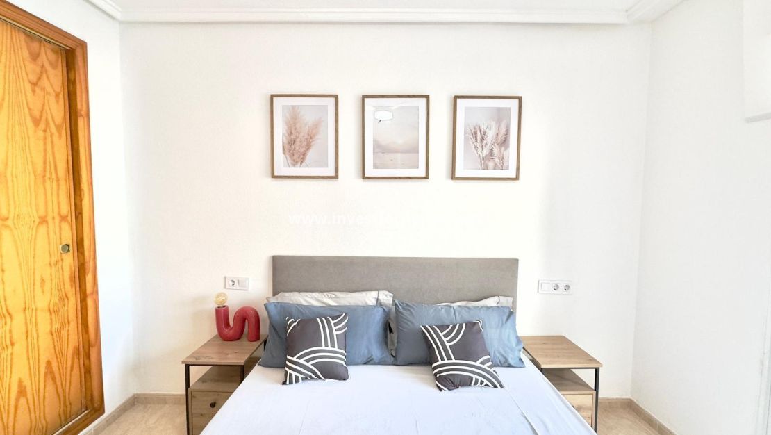 Verkoop - Appartement - Torrevieja - Centro