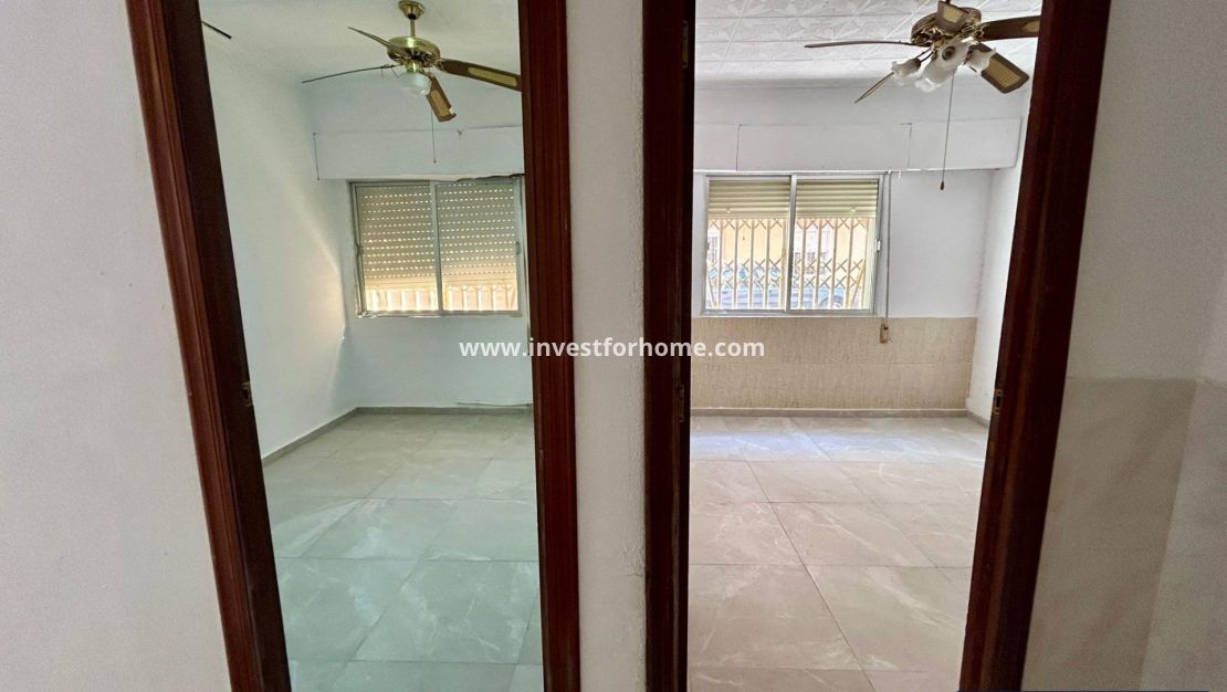 Verkoop - Appartement - Torrevieja - Centro