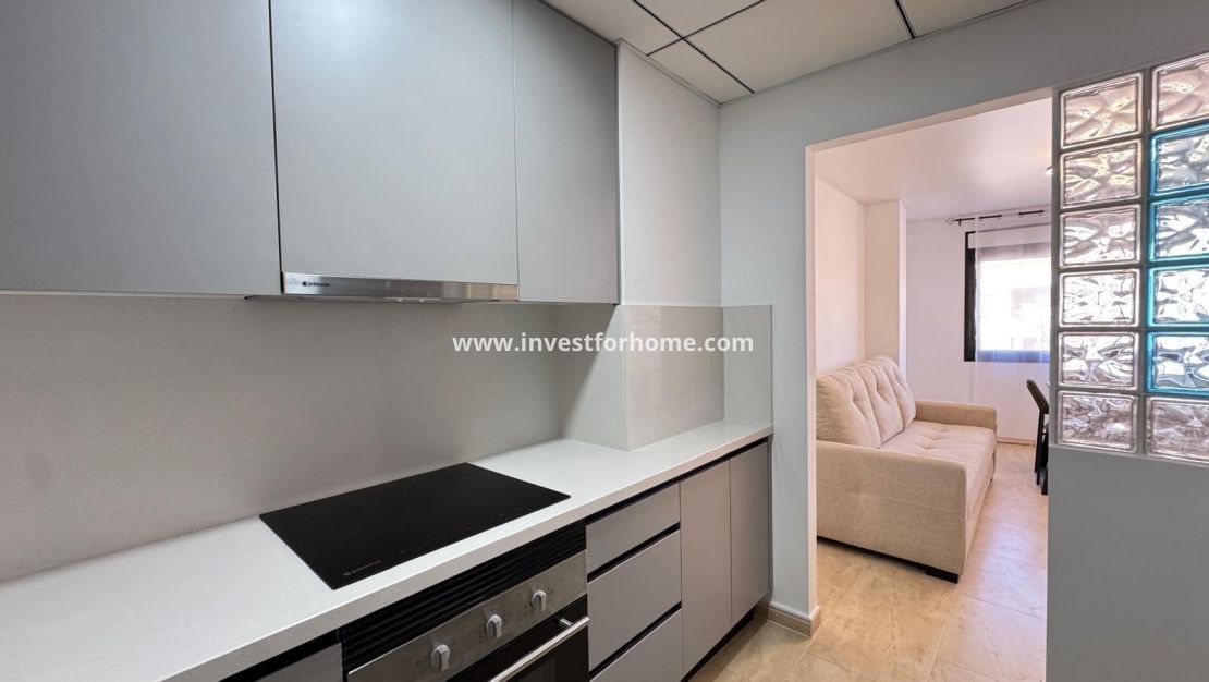 Verkoop - Appartement - Torrevieja - Centro