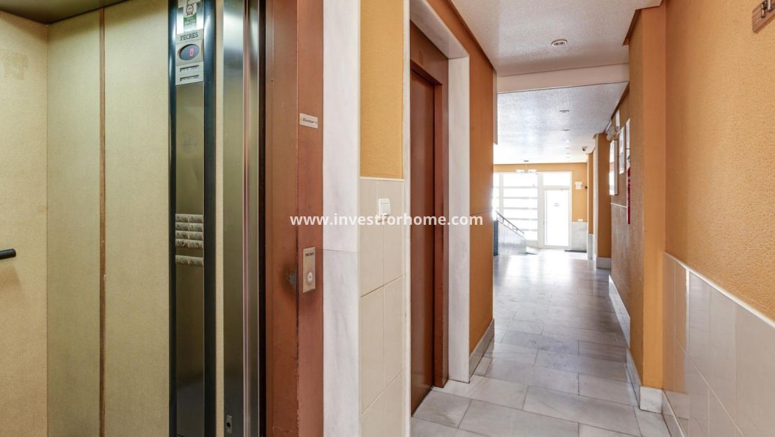 Verkoop - Appartement - Torrevieja - Centro