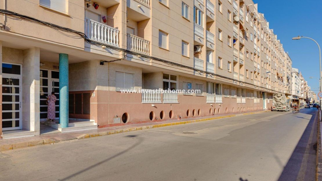 Verkoop - Appartement - Torrevieja - Centro