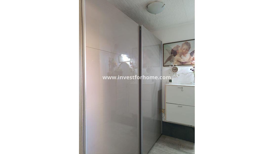 Verkoop - Appartement - Torrevieja - Centro