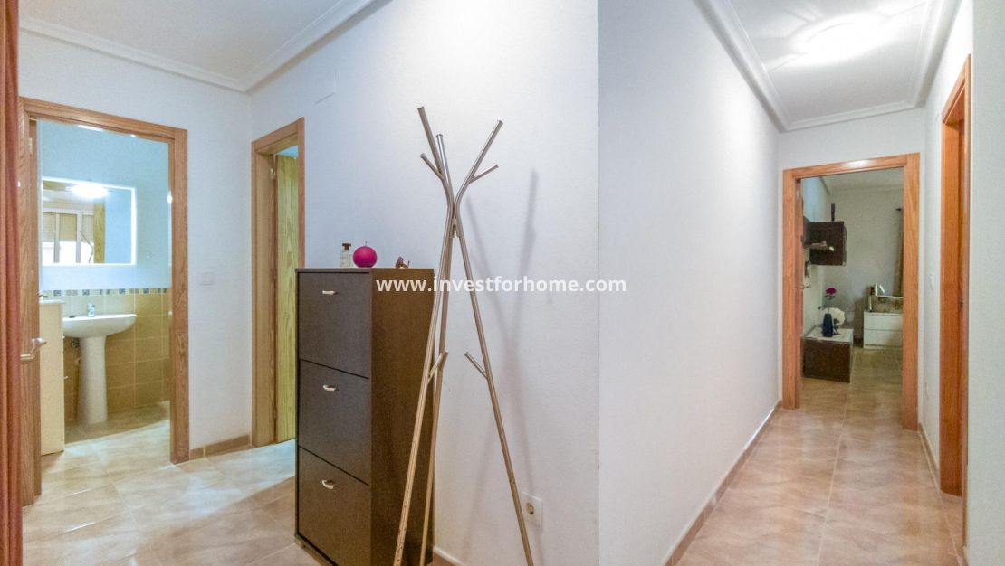 Verkoop - Appartement - Torrevieja - Centro