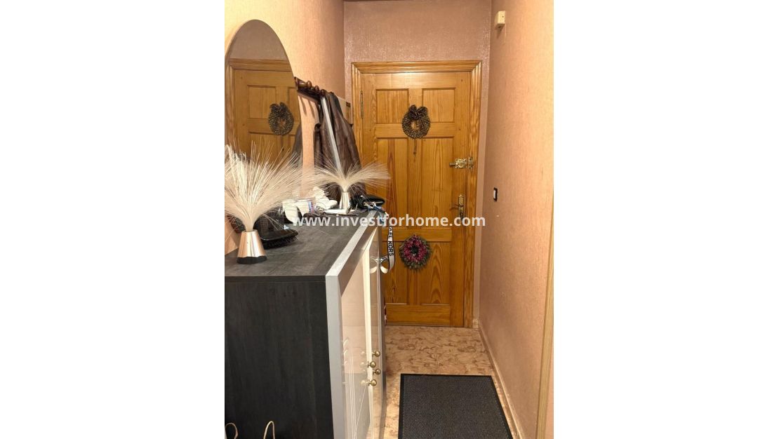 Verkoop - Appartement - Torrevieja - Centro