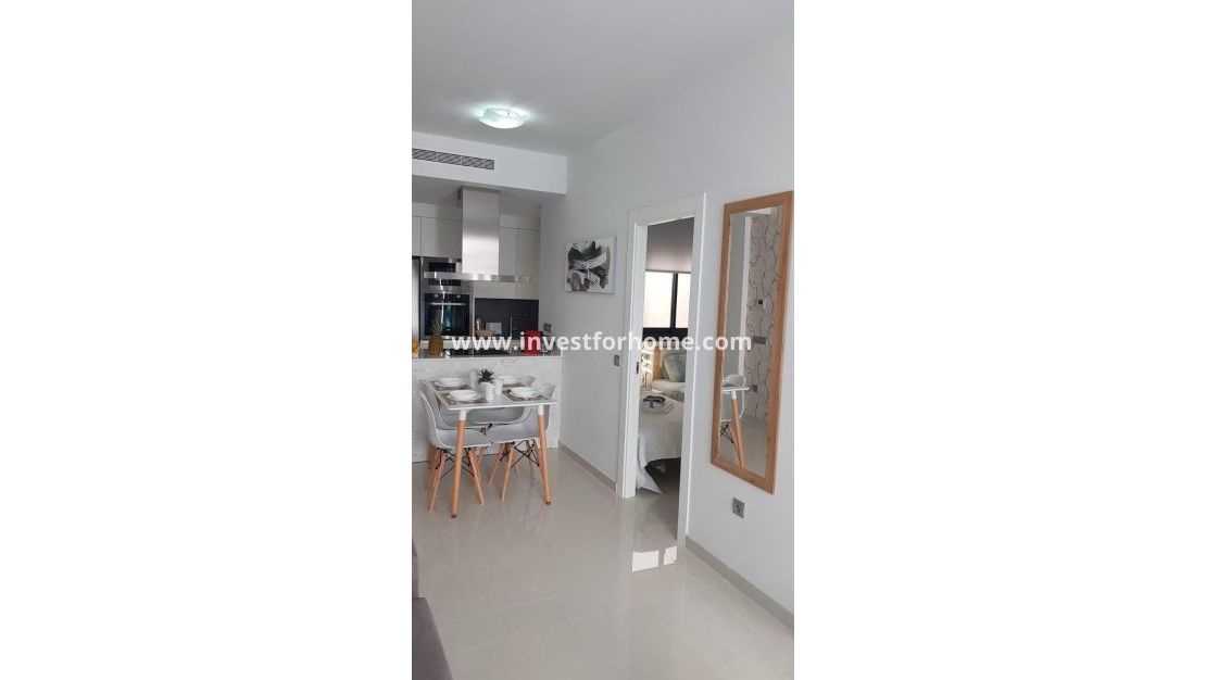 Verkoop - Appartement - Torrevieja - Centro