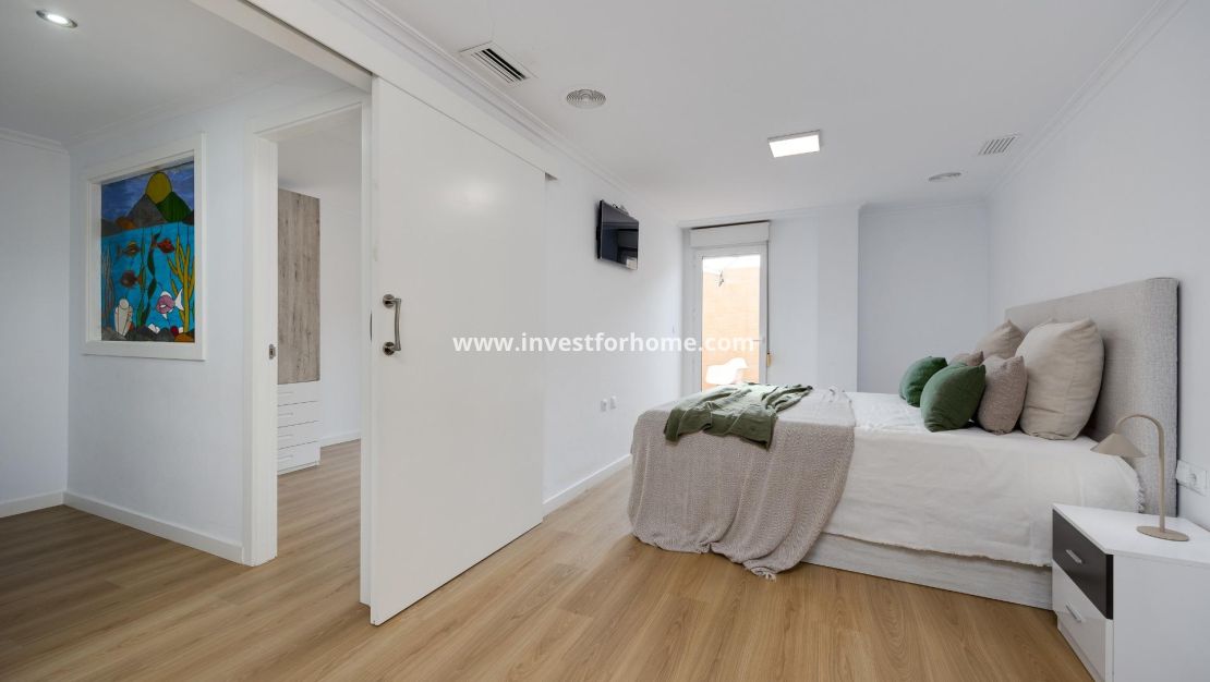 Verkoop - Appartement - Torrevieja - Centro