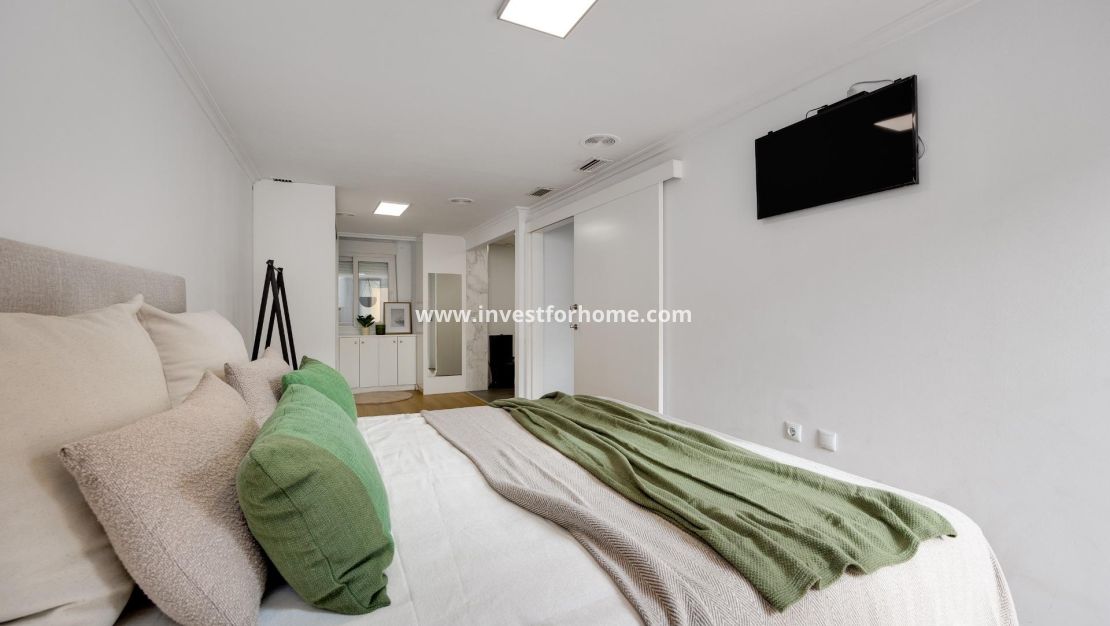 Verkoop - Appartement - Torrevieja - Centro