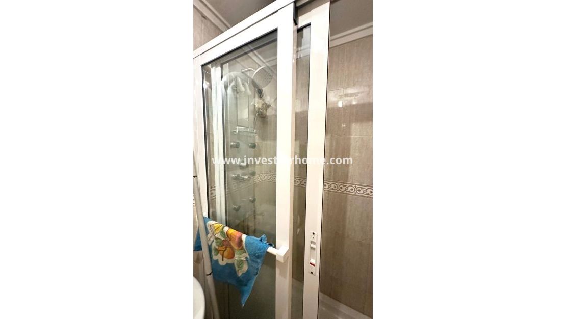 Verkoop - Appartement - Torrevieja - Centro