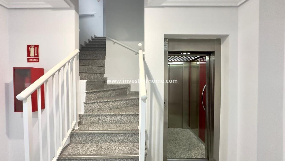 Verkoop - Appartement - Torrevieja - Centro