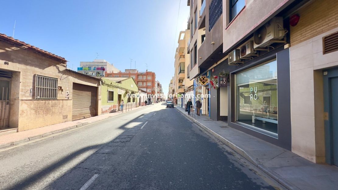 Verkoop - Appartement - Torrevieja - Centro