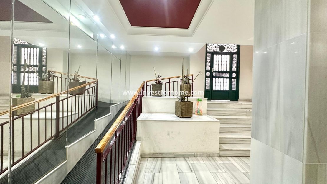 Verkoop - Appartement - Torrevieja - Centro