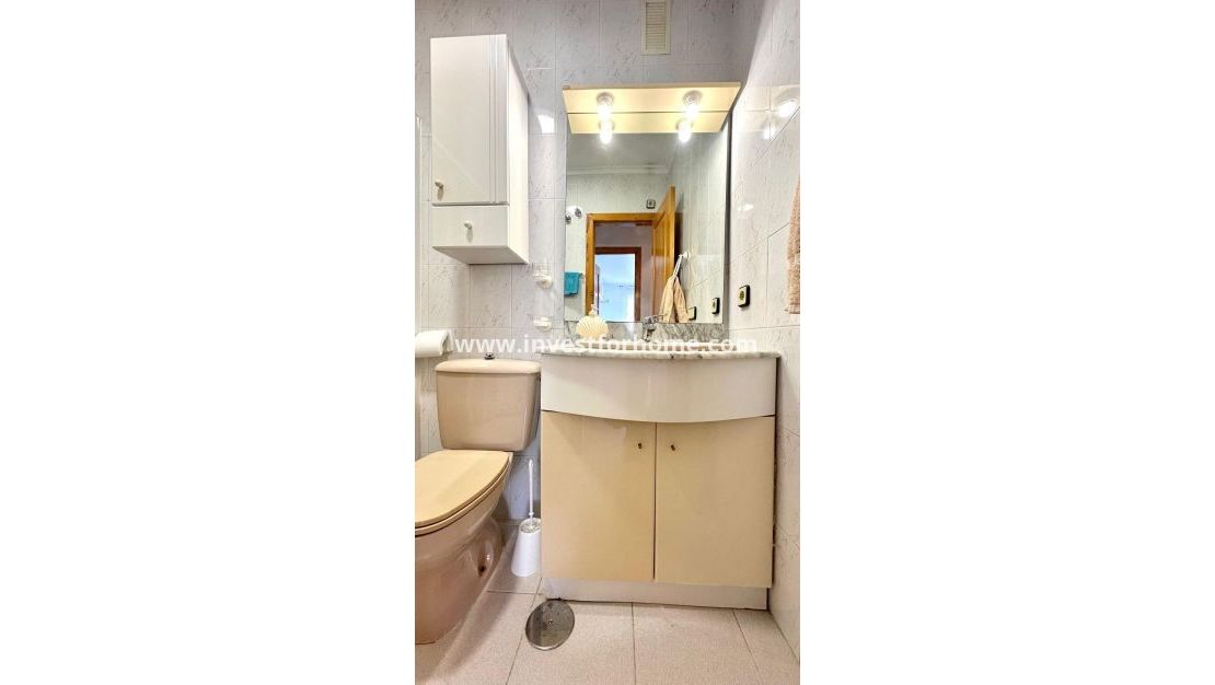 Verkoop - Appartement - Torrevieja - Centro