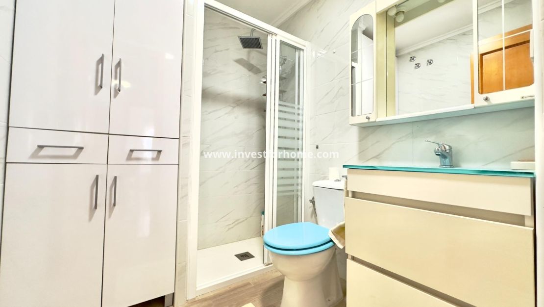 Verkoop - Appartement - Torrevieja - Centro