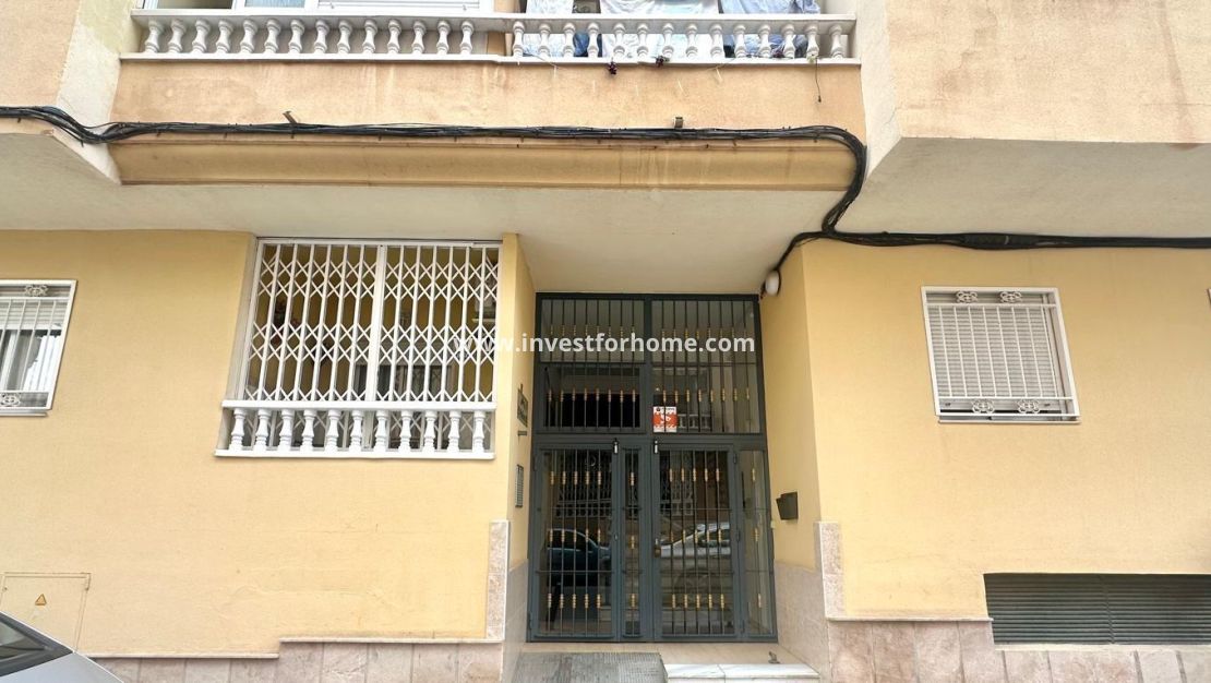 Verkoop - Appartement - Torrevieja - Centro