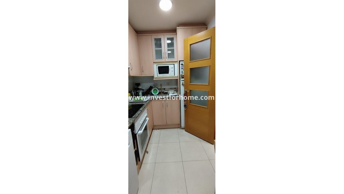 Verkoop - Appartement - Torrevieja - Centro