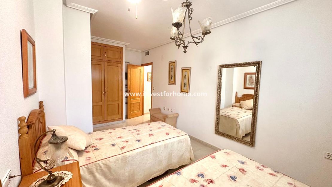 Verkoop - Appartement - Torrevieja - Centro