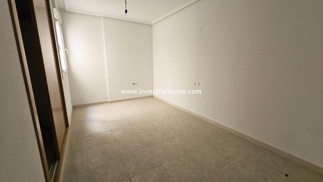 Verkoop - Appartement - Torrevieja - Centro