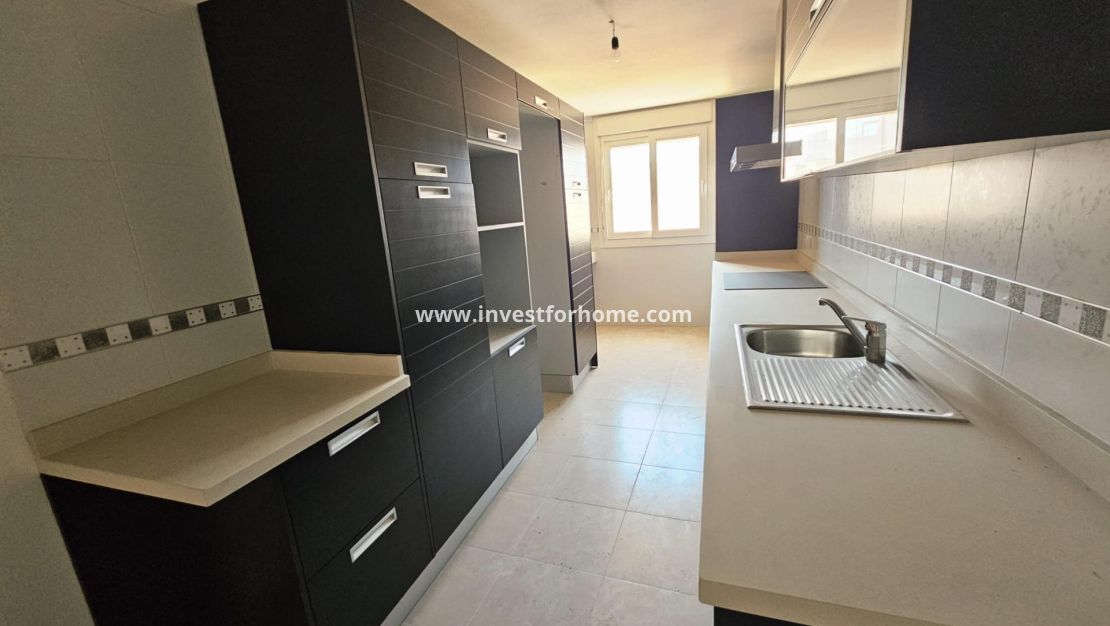 Verkoop - Appartement - Torrevieja - Centro
