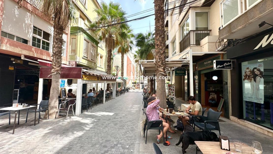 Verkoop - Appartement - Torrevieja - Centro