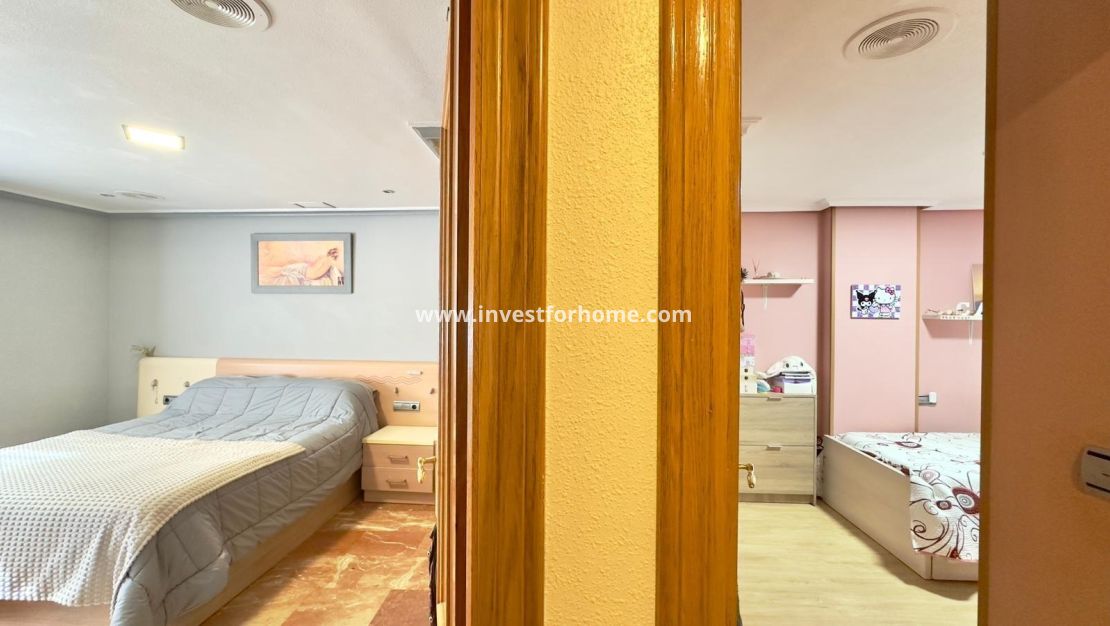 Verkoop - Appartement - Torrevieja - Centro