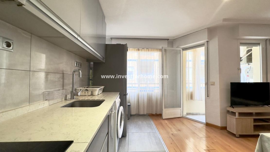 Verkoop - Appartement - Torrevieja - Centro