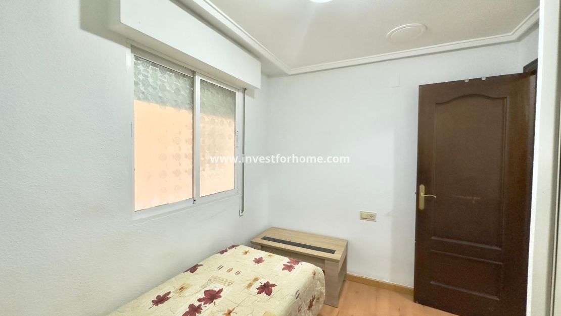 Verkoop - Appartement - Torrevieja - Centro