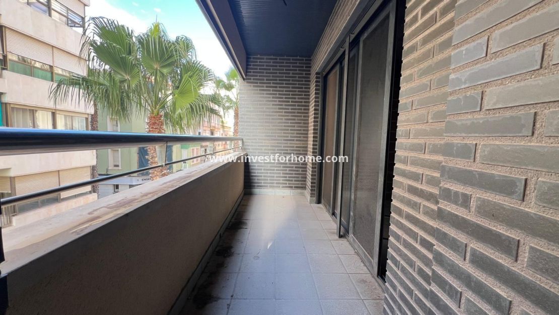 Verkoop - Appartement - Torrevieja - Centro