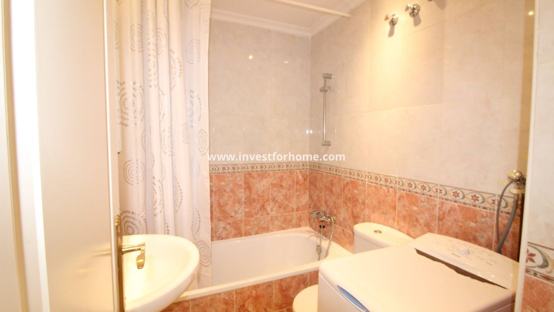 Verkoop - Appartement - Torrevieja - Centro