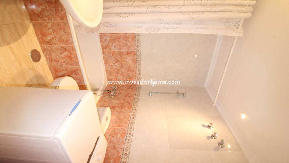 Verkoop - Appartement - Torrevieja - Centro
