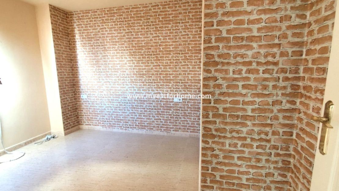 Verkoop - Appartement - Torrevieja - Centro