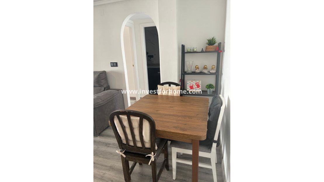 Verkoop - Appartement - Torrevieja - Centro
